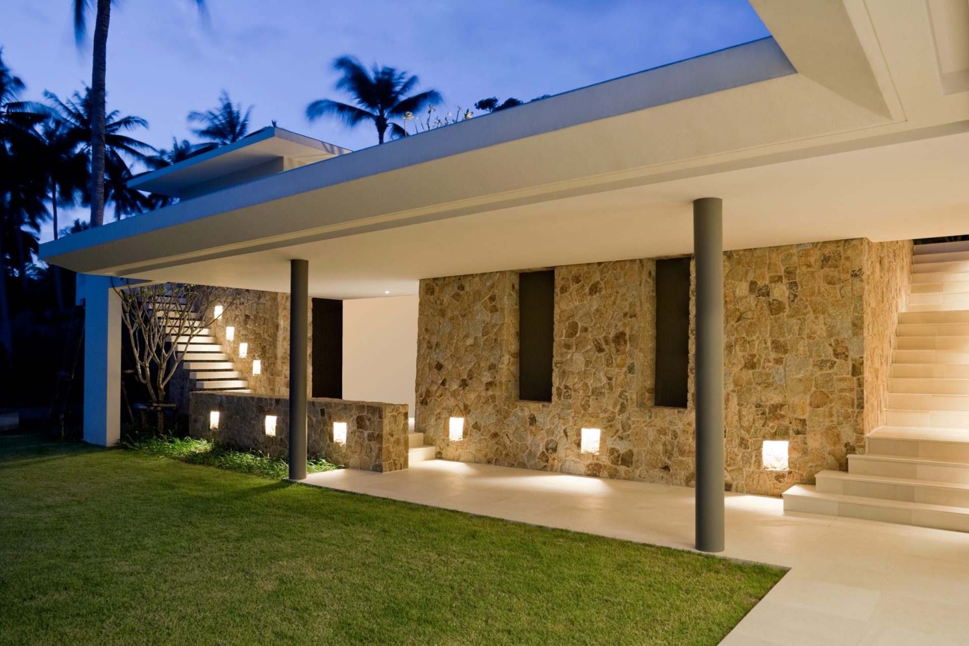 Villa Walkway